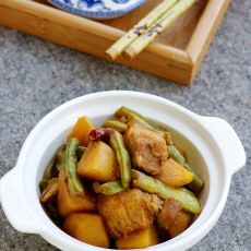 土豆炖豆角的做法步骤