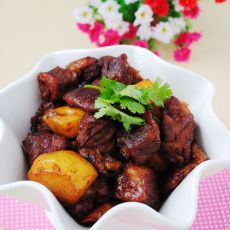 牛肉炖土豆的做法步骤