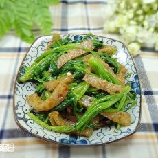 猪皮拌菠菜的做法步骤