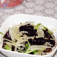 洋葱拌木耳的做法步骤